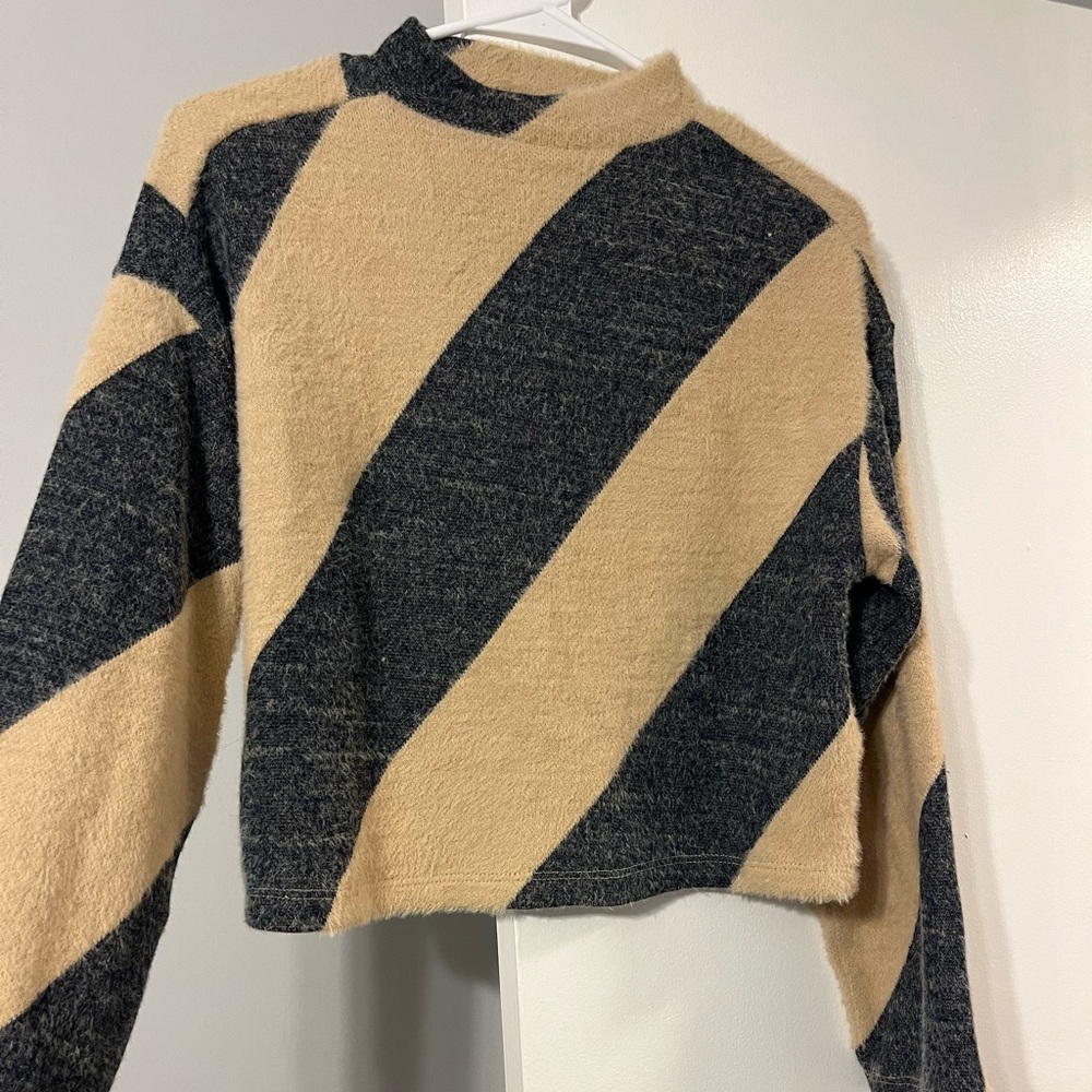 Maeve by Anthro Cropped Sweater